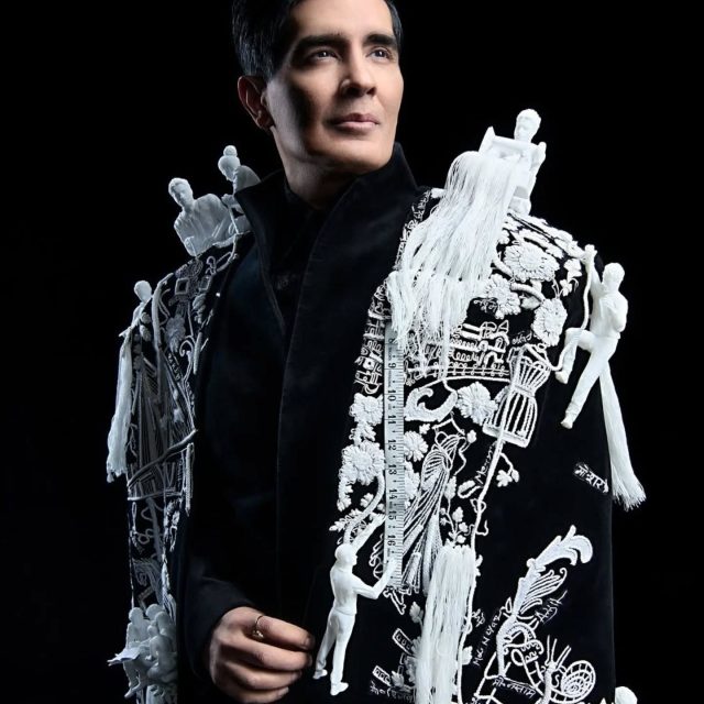 NIF Global Mentor Manish Malhotra @manishmalhotra05 brings India to the global stage at the Met Gala, through a deeply personal bandhgala layered  with craftsmanship, storytelling, and the spirit of over 50 artisans. A tribute to Indian heritage, collaboration, and the power of design that connects roots to runway. #metgala2026 
#manishmalholtra #craftmanship #globalicon