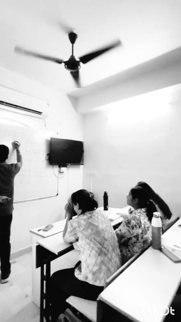 * “ Class mai learning , Site pai creating. 💡🏗️”